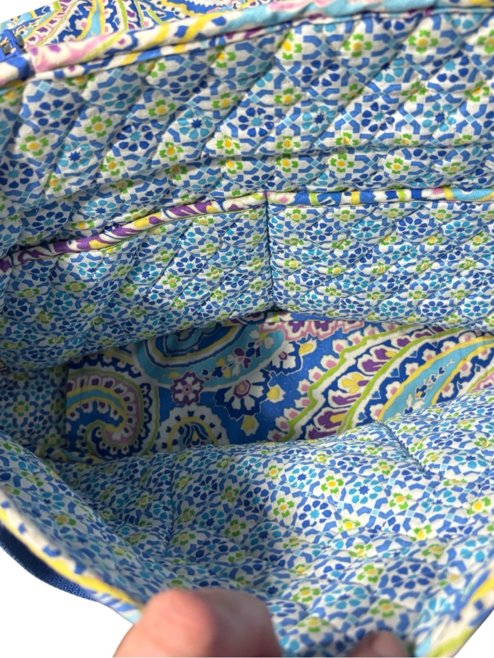Vera Bradley Quilted Messenger Bag, Capri Blue Paisley, EUC - Picture 11 of 11